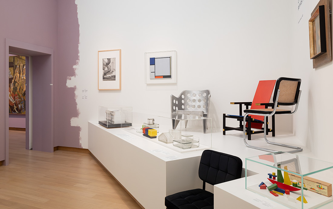 Thonet meubelen in het Stedelijk Museum Amsterdam