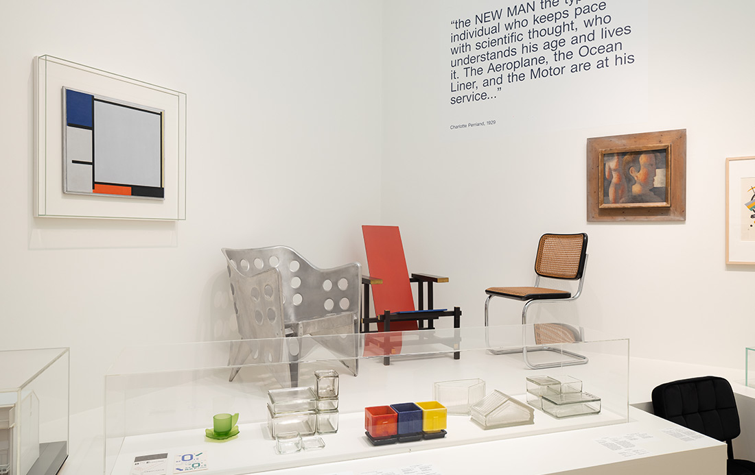 design van Thonet stoelen en andere op deze expositie 