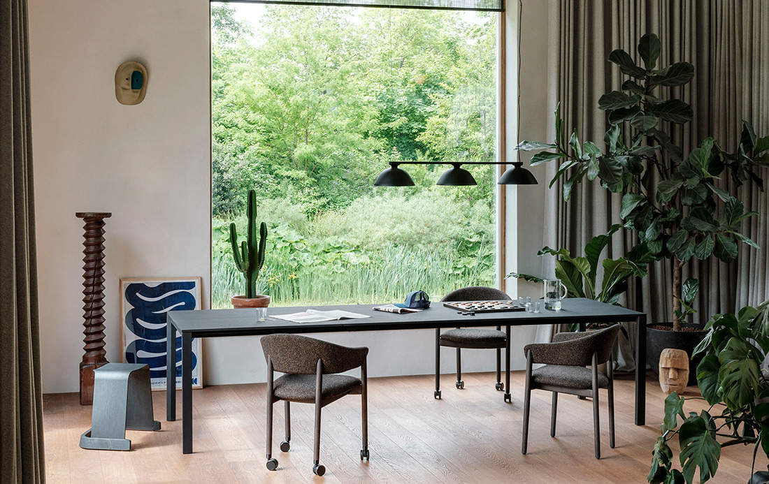 Uitschuifbare design tafel van Arco design studio