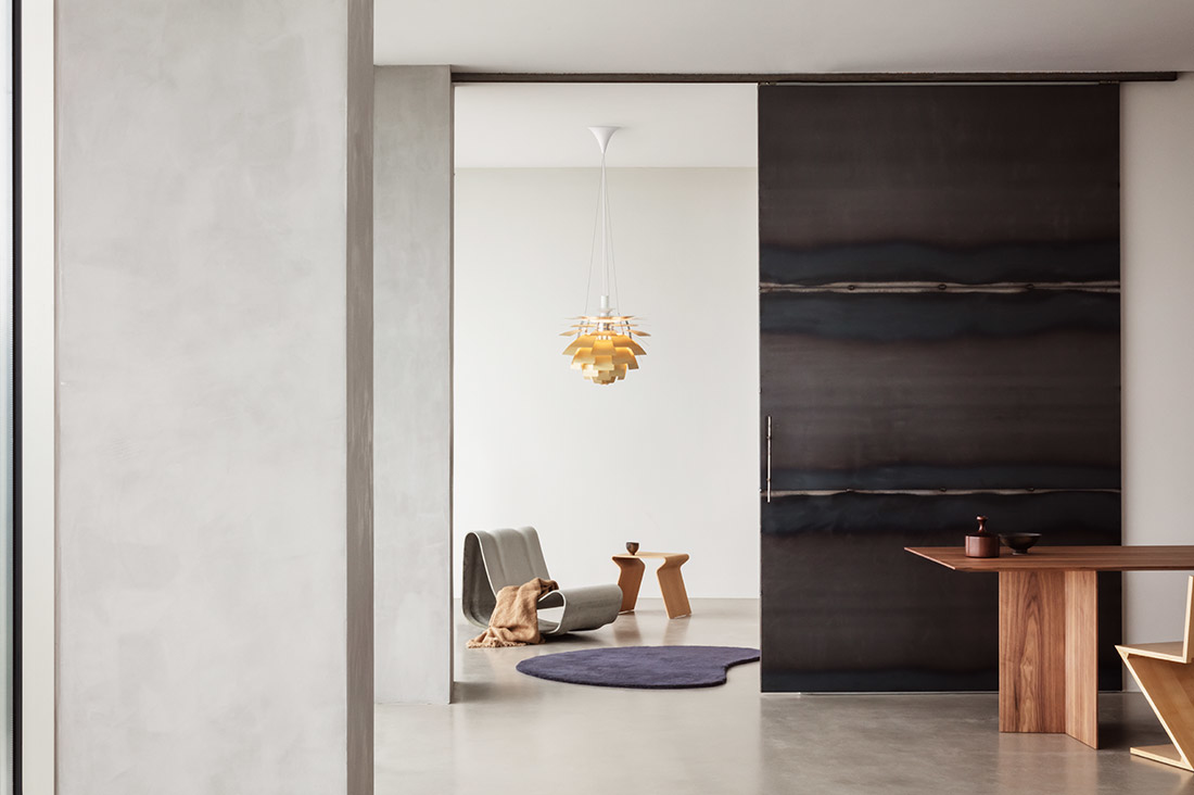 Louis Poulsen design hanglamp PH Artichoke in een kamer