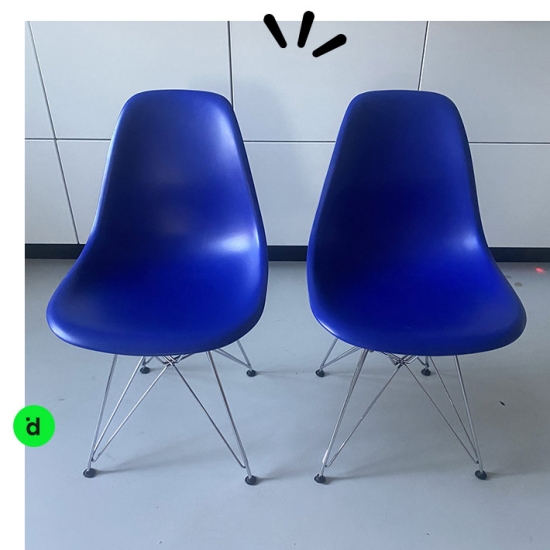 Vitra DSR chair stoelen van Whoppah helder blauw