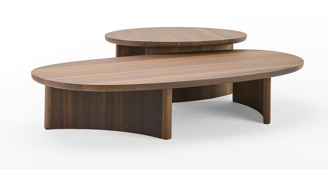 Dew Coffee table is verkrijgbaar in verschillende soorten massief hout