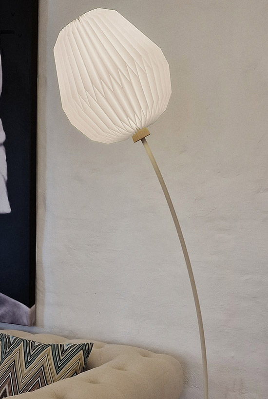 De nieuwe Le Klint vloerlamp, design voor later