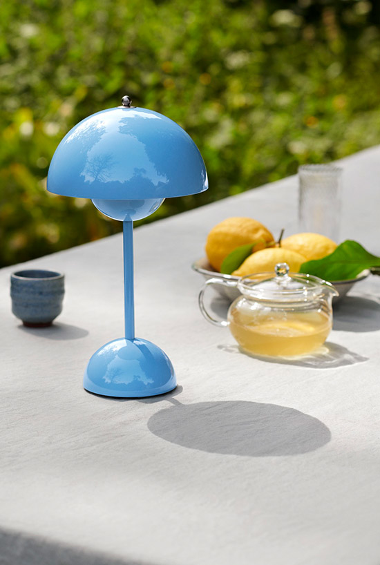 Swim blue design tafellamp flowerpot vp van Andtradition