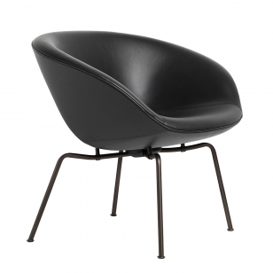 Fritz Hansen Pot Lounge Chair Zwart Leer - Donkerbruine Voet