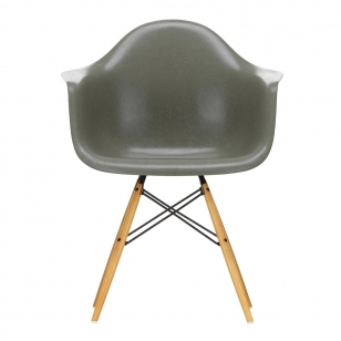 Vitra Eames Fiberglass Chair DAW - Raw Umber/Esdoorn Goud