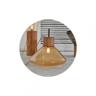 Brokis Muffin Up-side-down Lamp Amber / Naturel Eiken