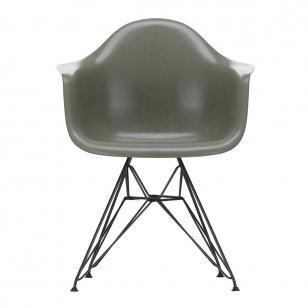 Vitra Eames Fiberglass Chair DAR Zwart - Raw Umber