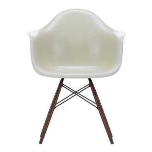Vitra Eames Fiberglass Chair DAW - Parchment/Esdoorn Donker