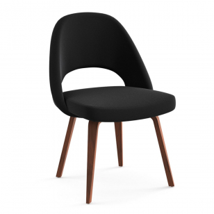 Knoll Studio Saarinen Conference Chair Eiken Walnoot - Black Onyx