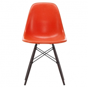 Vitra Eames Fiberglass Chair DSW - Red Orange/Esdoorn Donker