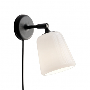New Works Material Wandlamp The New Edition / Opaal Glas