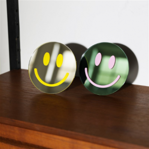 &Klevering spiegeltje Smile staand geel - Multi color / 0.5 xØ 15 cm / Metaal-Glas