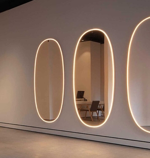 FLOS La Plus Belle Spiegel Aluminium - Philippe Starck