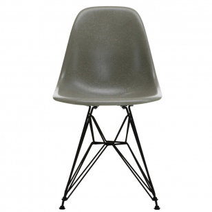 Vitra Eames Fiberglass Chair DSR - Raw Umber/Basic Dark