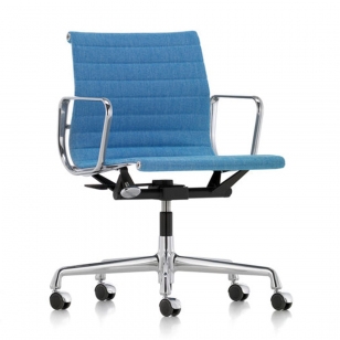 Vitra Aluminium Chair EA 117 Bureaustoel - Hopsack 83 Blauw/ivoor